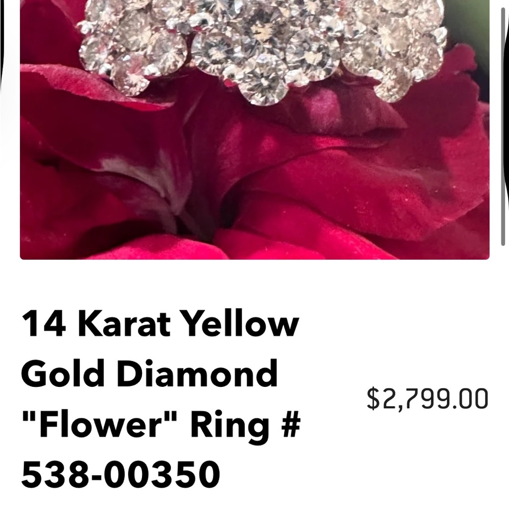 14 Karat Yellow Gold Diamond Flower Ring